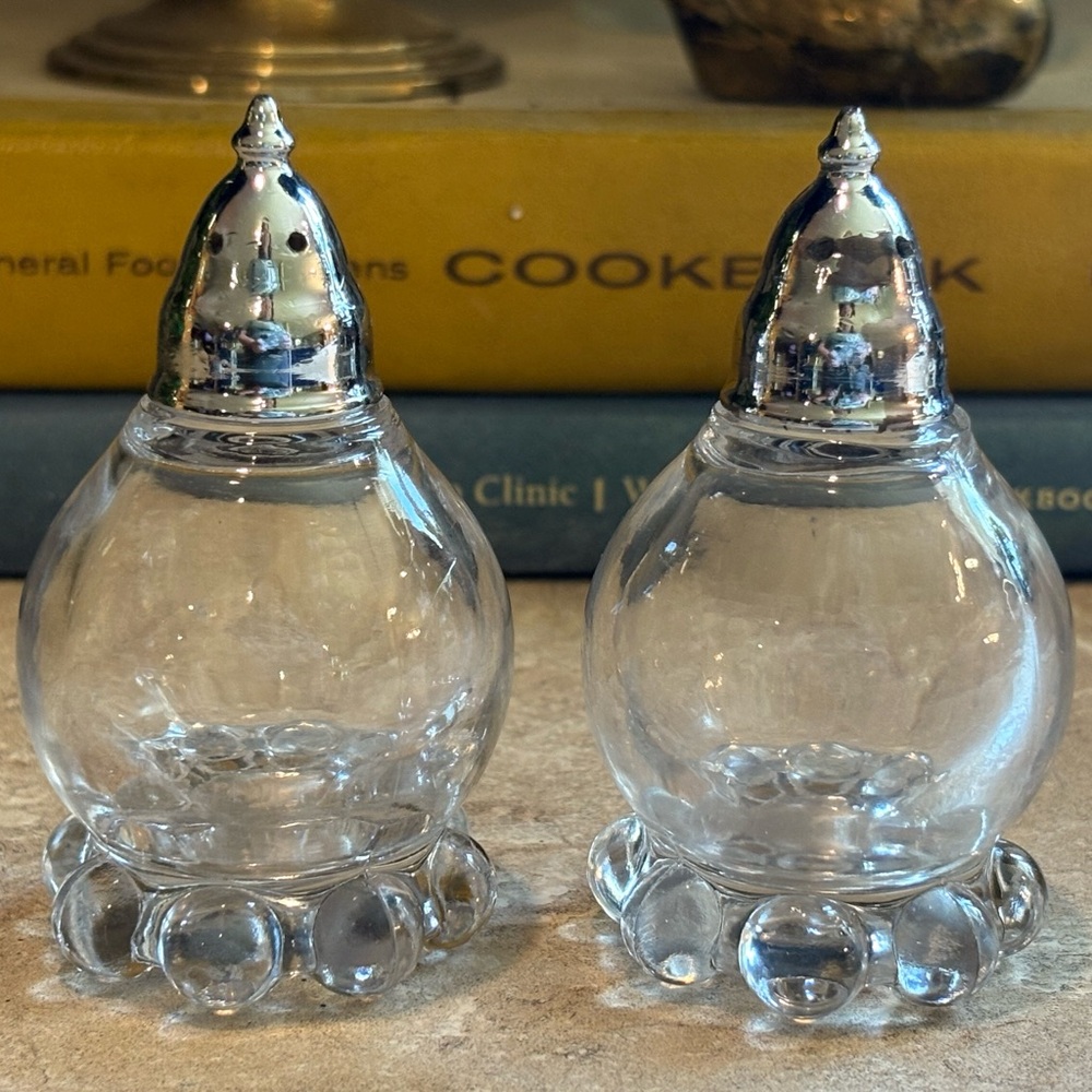 Vintage Imperial Glass Candlewick Salt And Pepper Shakers